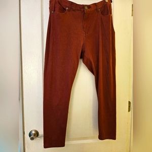Brown Diane Gilman, super stretch jeans.